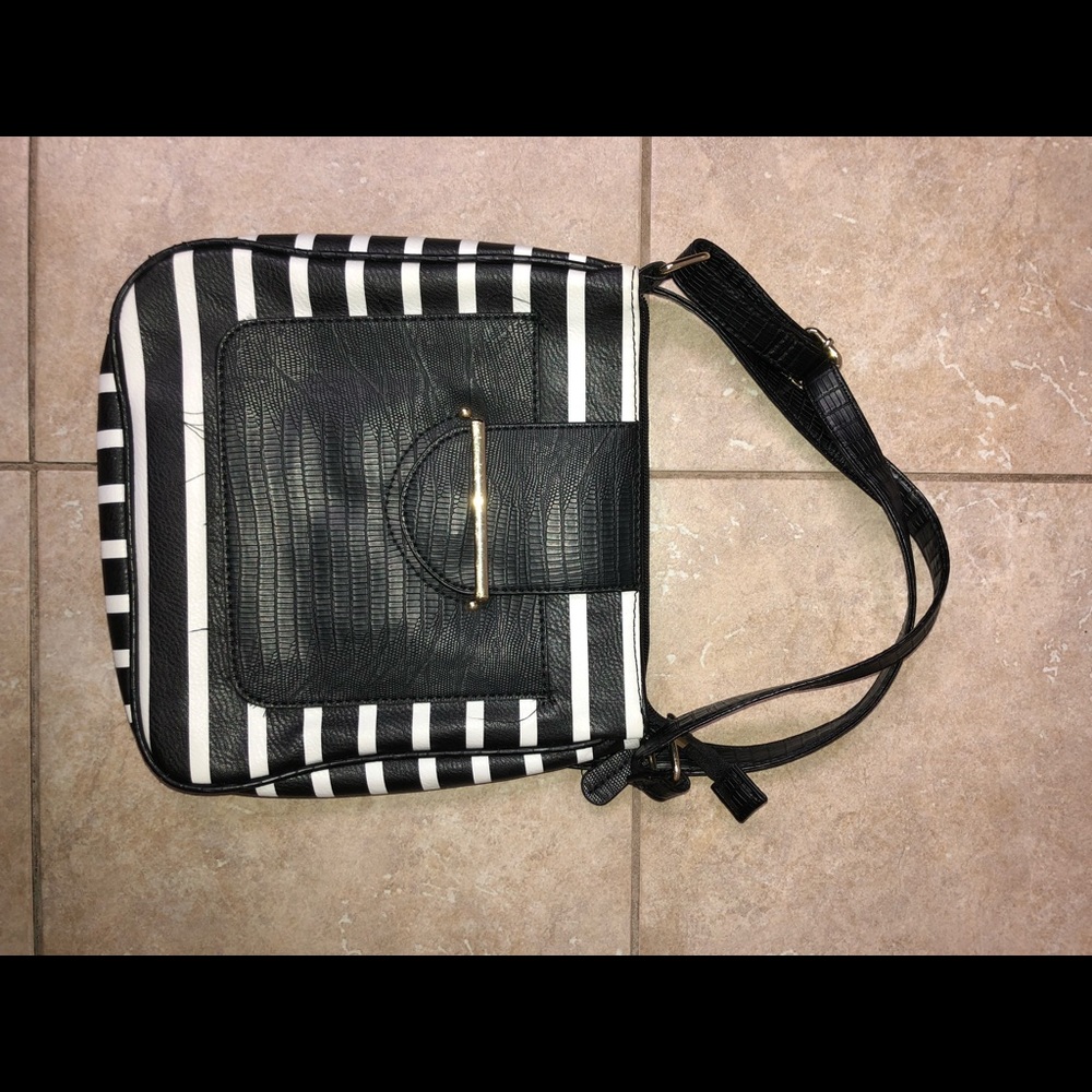 Striped side purse